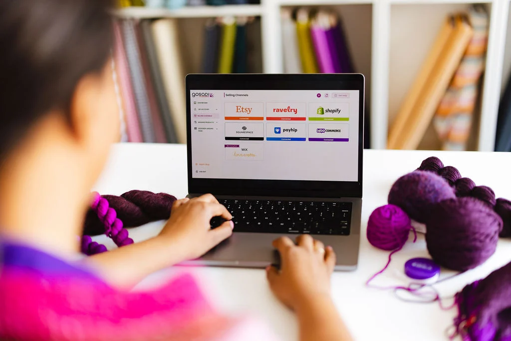Marketplaces vs. Platforms: Which is Right for Your Business?