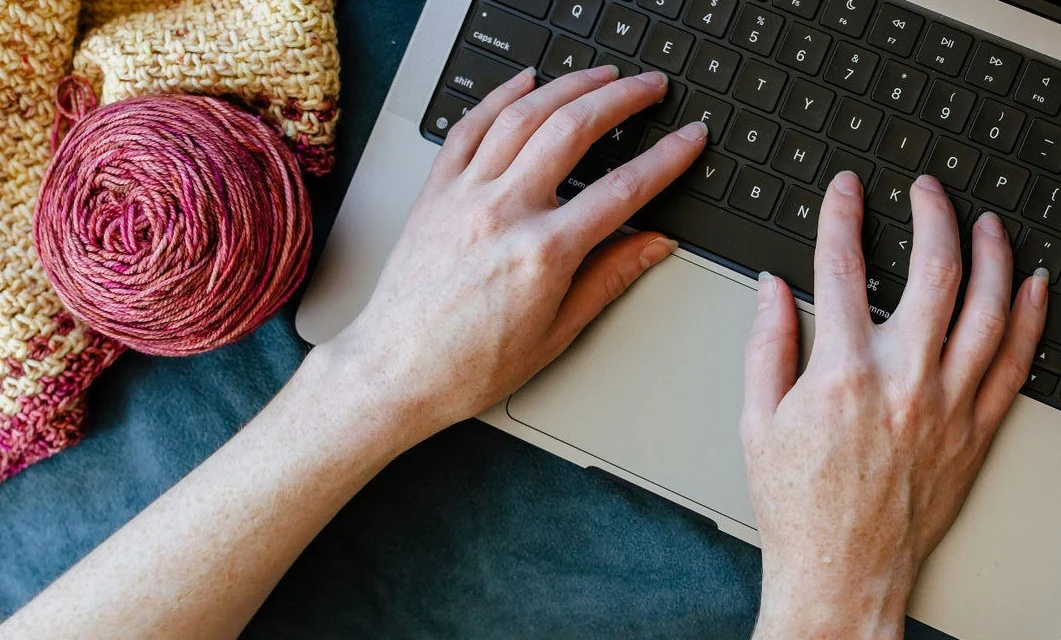 Balancing Passion and Profitability with Jessica Brist of Snickerdoodle Knits